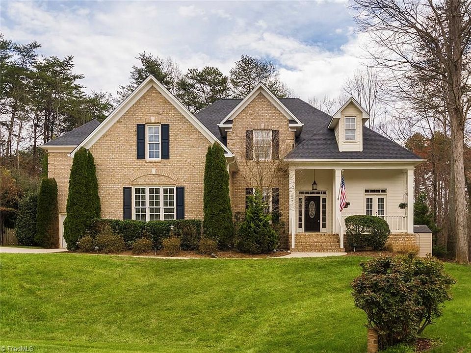 1st image of 202 Topwater Ln