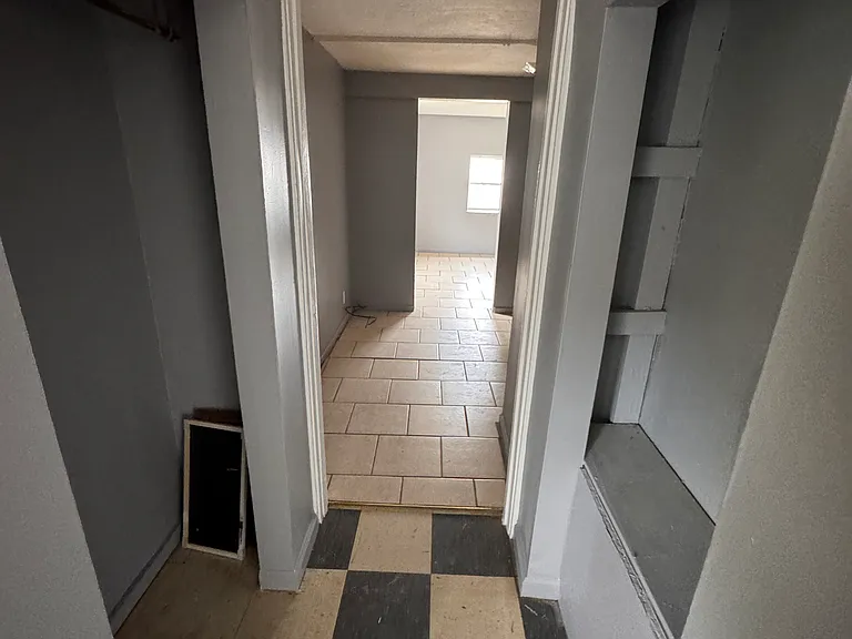 301 Main St #4 — Photo 2