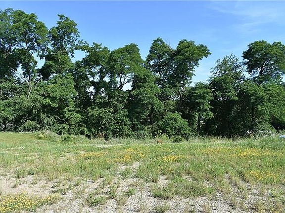 3rd image of 279 Palomino Dr