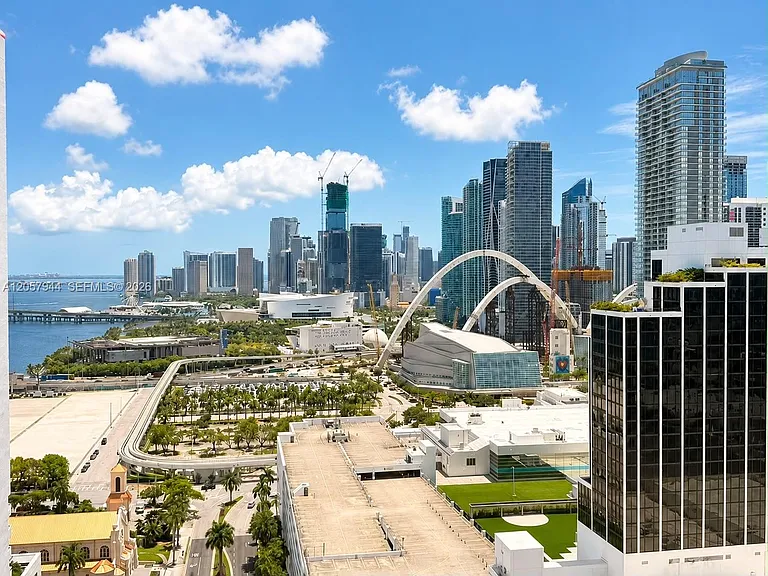 1750 N Bayshore Dr #3010 — Photo 9