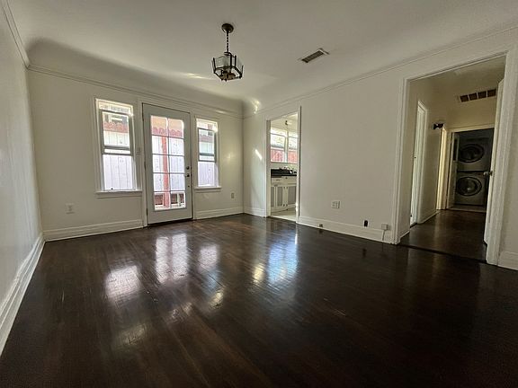 5th image of 2323 Las Colinas Ave