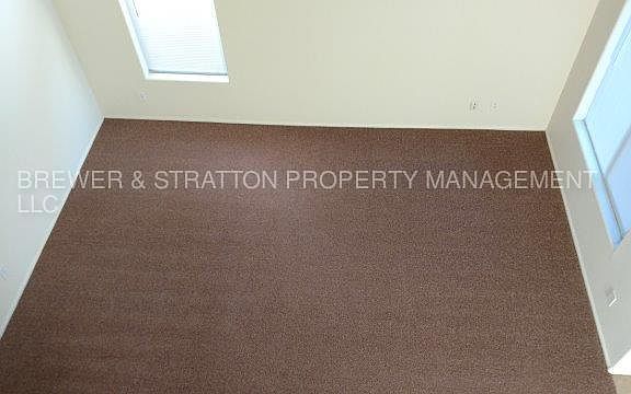 5th image of 1657 E Jeanne Ln