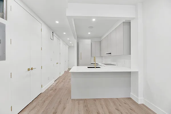 Rented by Oxford Property Group | media 8