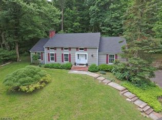 30 Hilltop Rd, Mendham, NJ 07945