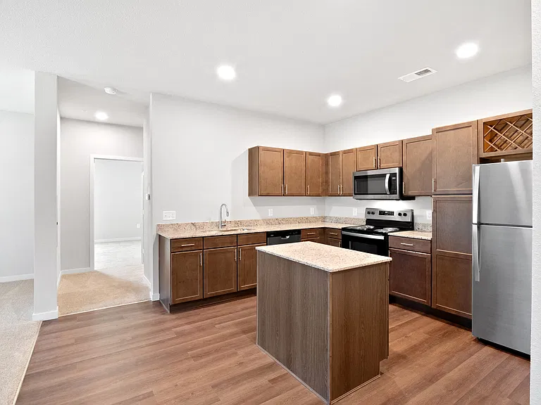 Aventura at Hawk Ridge — Photo 43
