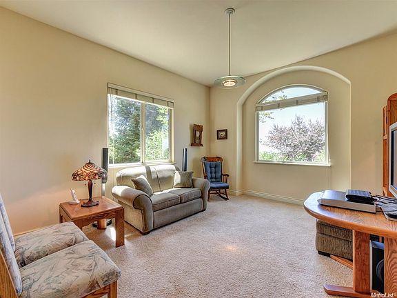 5th image of 3277 Chasen Dr