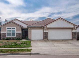 2945 W Newton Ave, Visalia, CA 93291