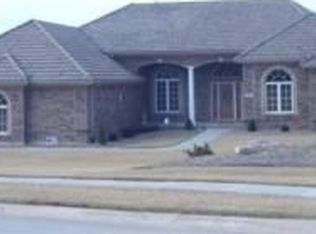 3414 S Mize Ridge Ct, Independence, MO 64057