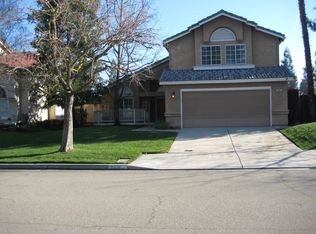 980 E Edgemont Dr, Fresno, CA