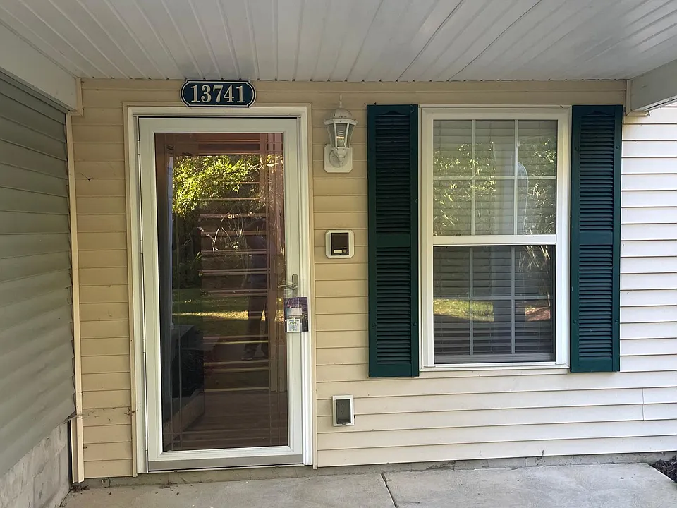 13741 Woodcroft Trce