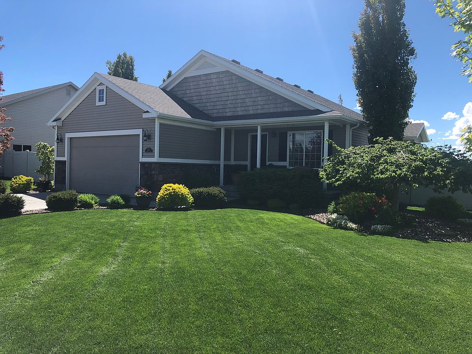 1st image of 330 Oaktrail Dr