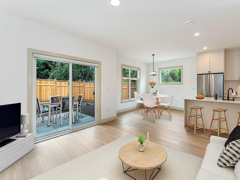 1st image of 3098 Washington Ave #3