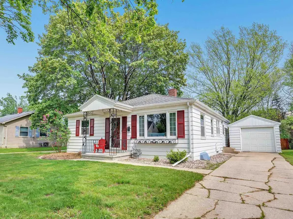 903 Redwood Dr, Green Bay, WI 54304