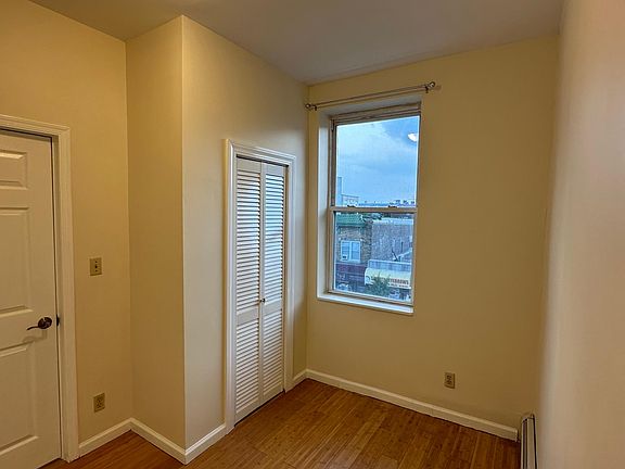 4th image of 5512 Bergenline Ave