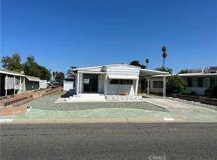 914 W Johnston Ave, Hemet, CA 92543