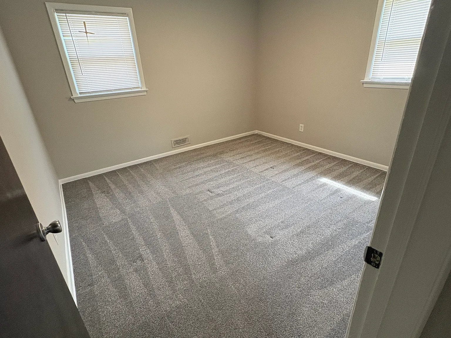 3 bed, 864 sqft, $1,750 — Photo 4