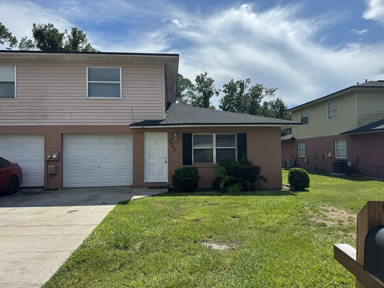 3 bed, 1250 sqft, $1,850 — Photo 2