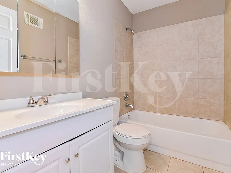 9 Charlotte Dr — Photo 8