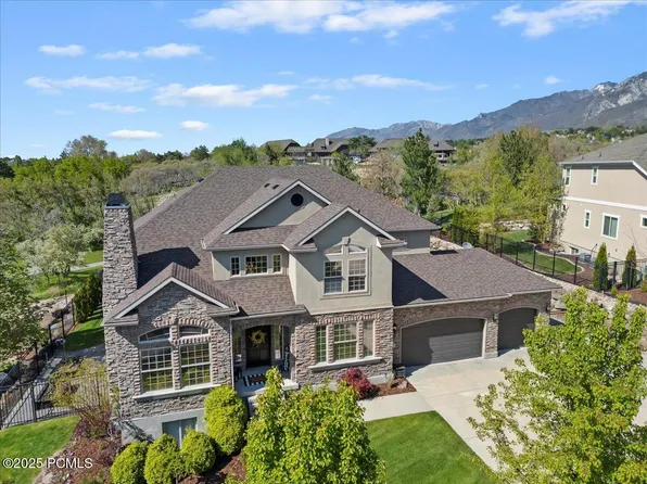 2077 E Genova Dr, Draper, UT 84020
