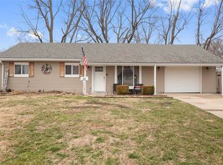 25 Roland Ave, O'Fallon, MO 63366