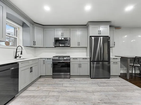 2924 Gerritsen Ave, Brooklyn, NY 11229