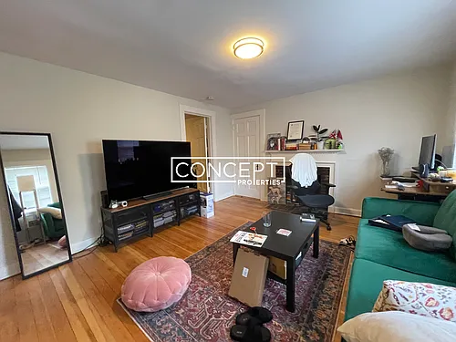 38 Gibson St Photo 1