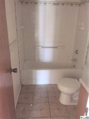 1st image of 106 S Greenwood Dr