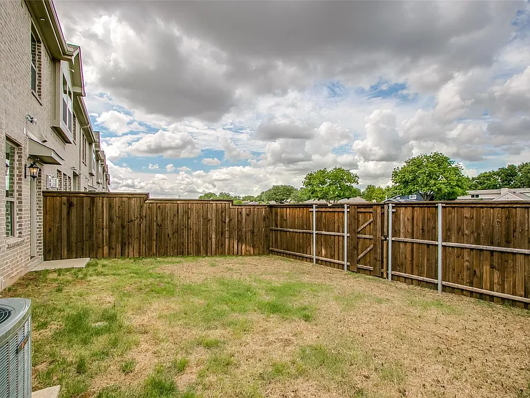 2949 Galveston St — Photo 30