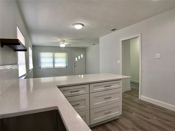 5th image of 4152 9th Ave N