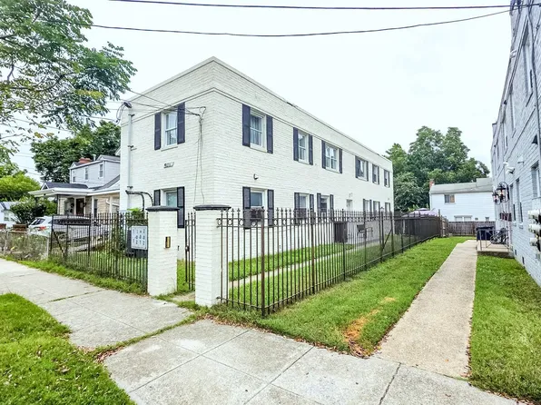 4610 Kane Pl NE APT 201, Washington, DC 20019