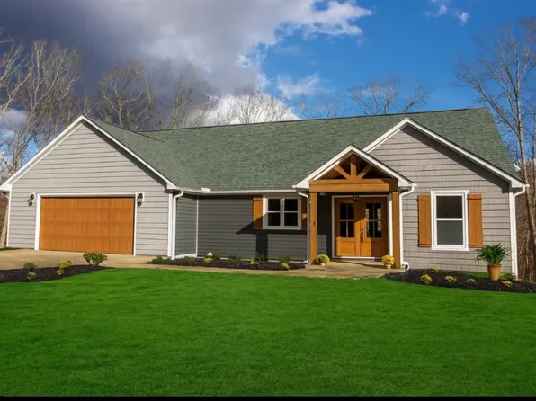 1130 Twin View Cir, Selmer, TN 38375