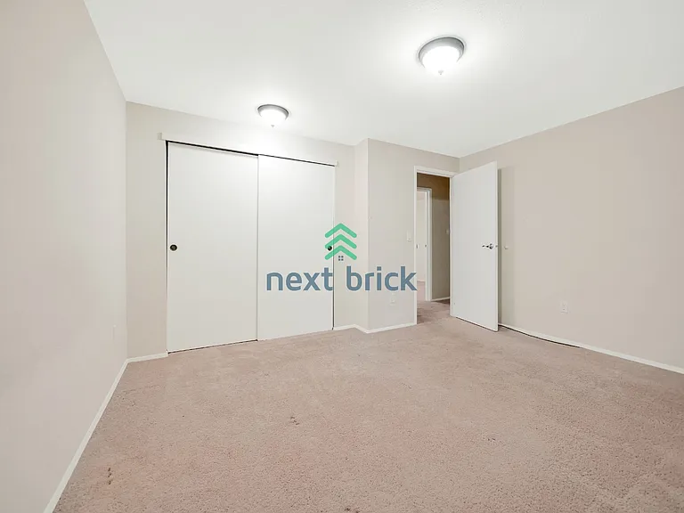 15320 NE 62nd Ct — Photo 11