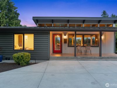 16506 34th Avenue NE, Lake Forest Park, WA, 98155