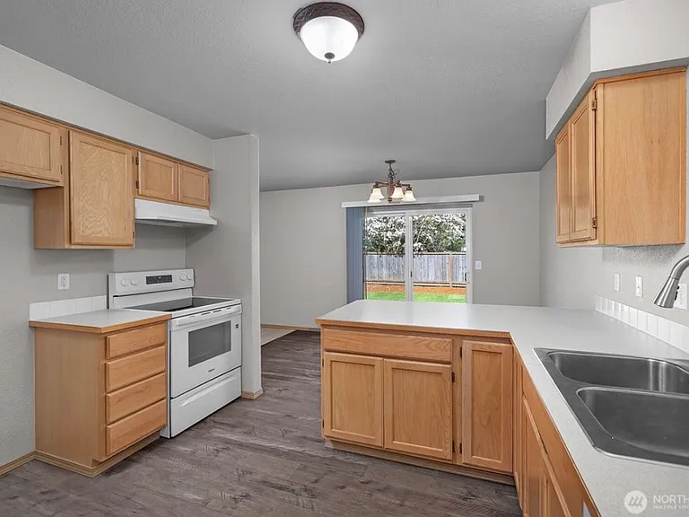 7017 Lazy Ct SW #7017 — Photo 11