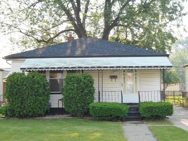 1st image of 26410 Clancy St