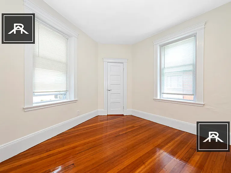 48 Brackett St #2 — Photo 17
