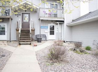 4826 Jersey Ridge Rd #4203, Davenport, IA 52807