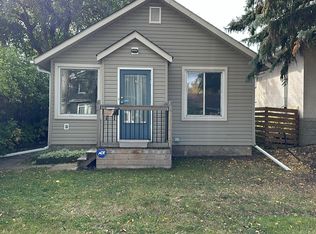 10657 64th Ave NW, Edmonton, AB T6H1T1