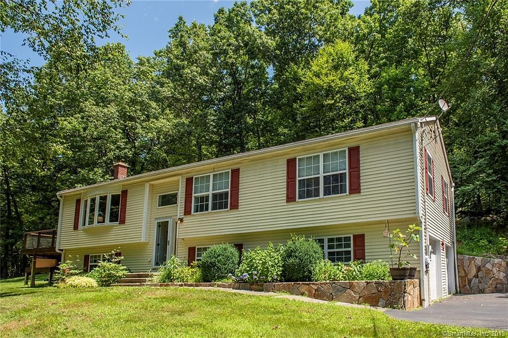 15 Turkey Hill Ter, Newtown, CT 06470 | Zillow