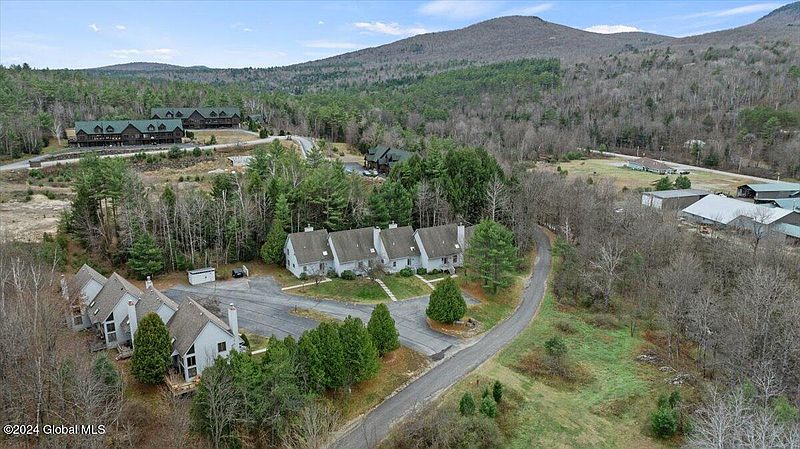 3rd image of 268 Claude Stright Rd #B3