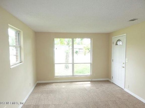 5th image of 4236 Forest Blvd