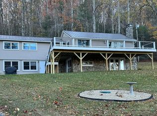 3571 Willow Creek Rd, Hendersonville, NC 28739