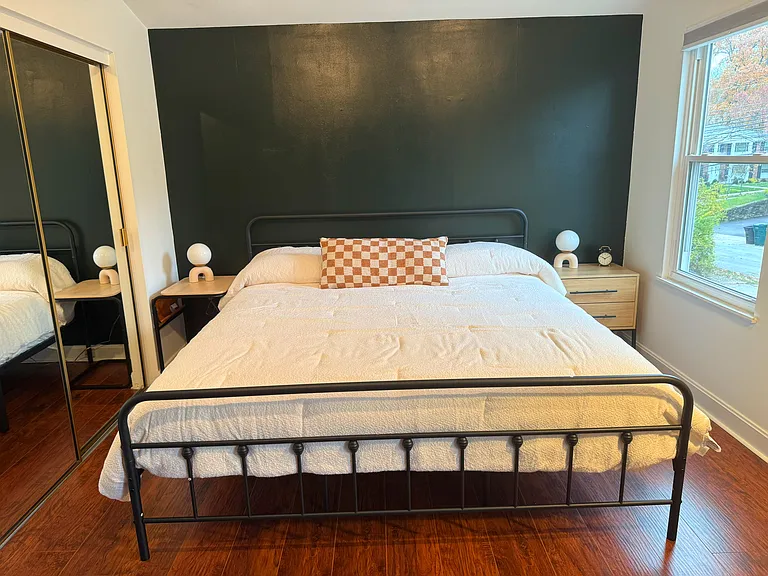 Isis Ave — Photo 18