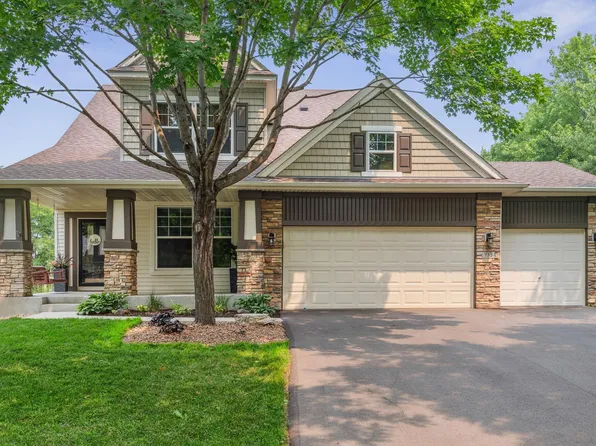 732 Oak Dr, Victoria, MN 55386