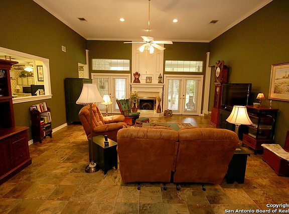 2nd image of 5635 Circle Oak Dr