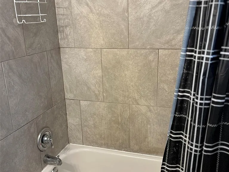 5142 Madden Ln — Photo 6