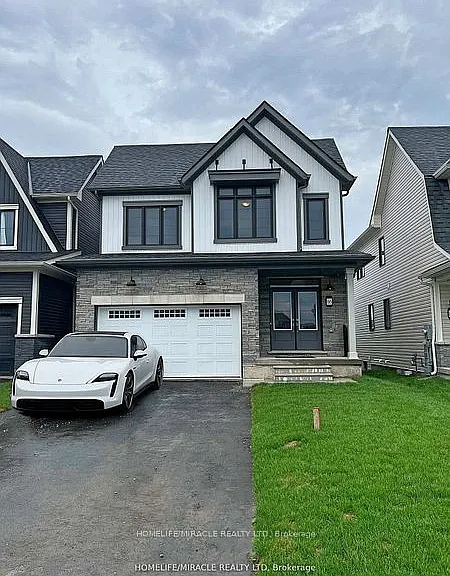 66 Aviron Cres — Photo 1