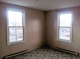 1411 State St APT 5, Schenectady, NY 12304