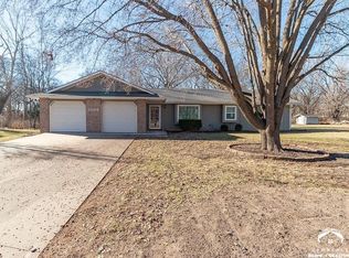 3009 W 19th Ct, Lawrence, KS 66047