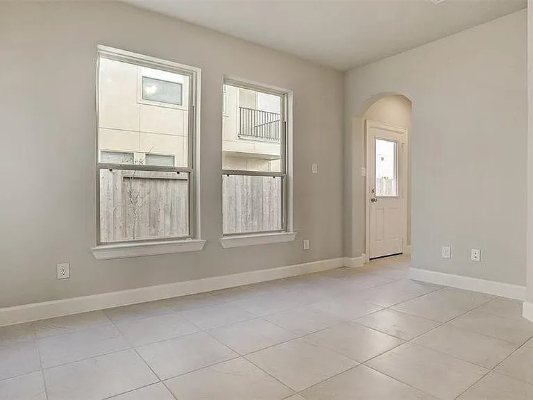 9617 Cambridge Manor Ln — Photo 3